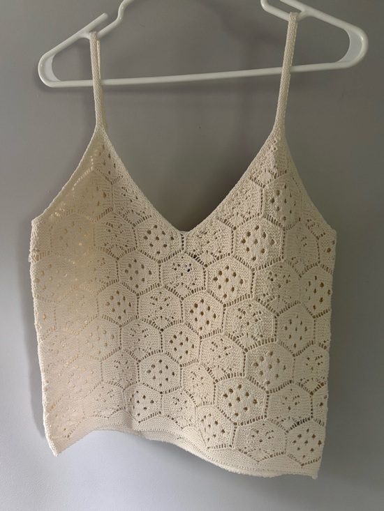 American Eagle Outfitters Tops - American Eagle Crochet V-Neck Cream Tank